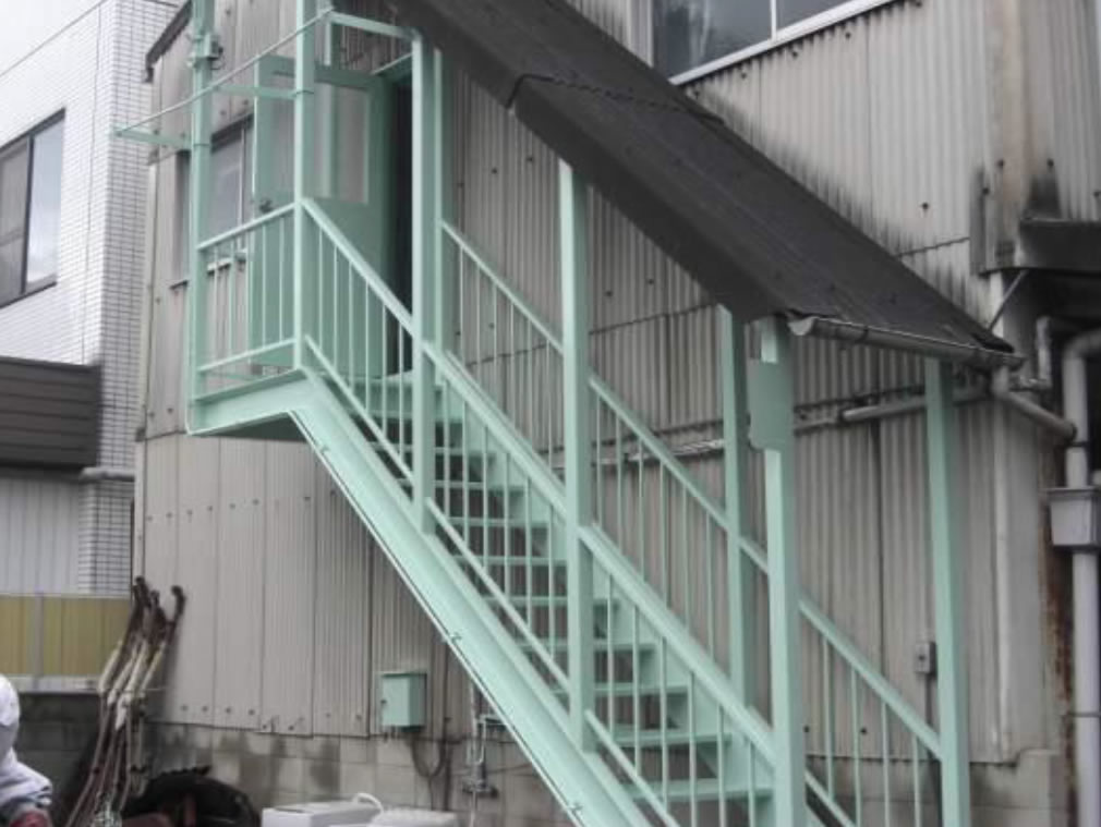 鉄骨階段塗り替え工事